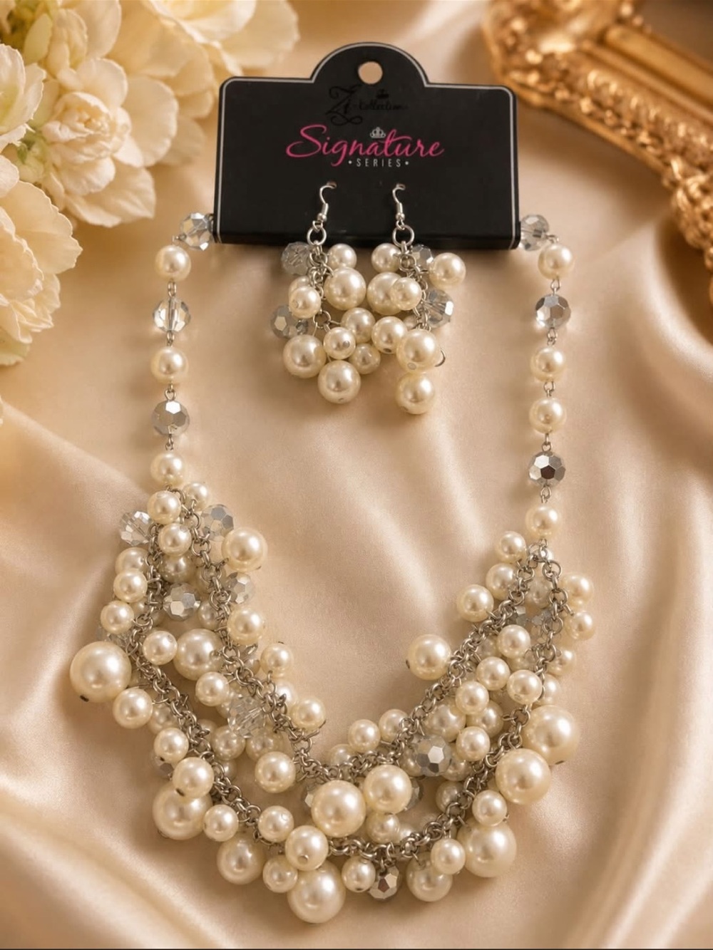 Zi Necklace & Earrings (The Lauren)